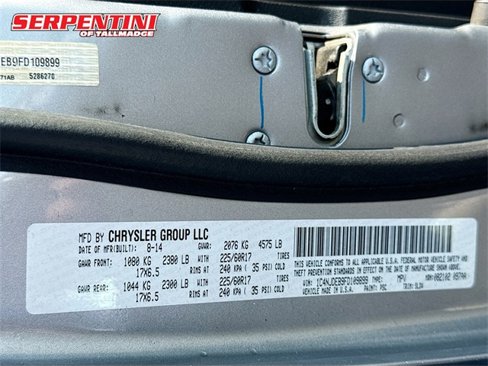 Used 2015 Jeep Compass High Altitude image 30