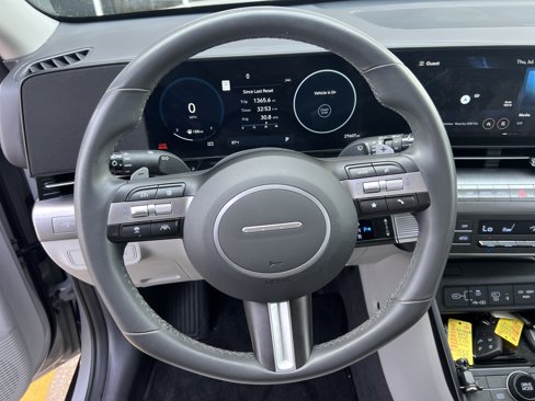 Used 2024 Hyundai Kona SEL w/ Convenience Package image 15