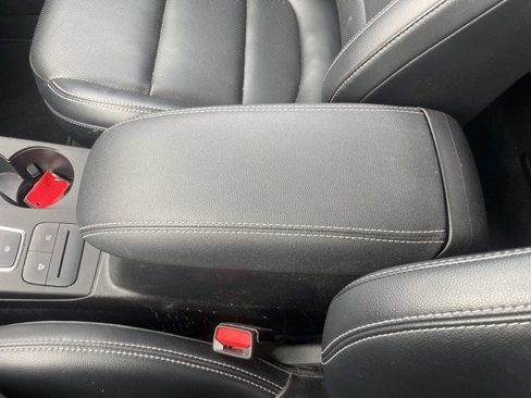 Certified 2020 Ford Escape SEL image 36