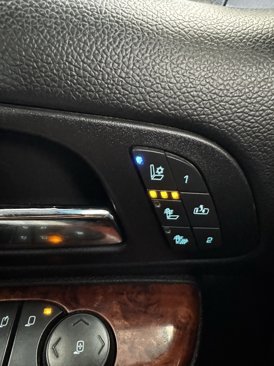 Used 2014 GMC Yukon SLT w/ SLT Chrome Package image 8