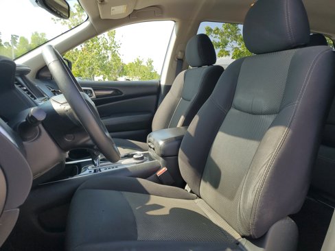 Used 2020 Nissan Pathfinder SV image 25