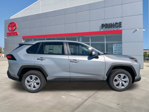New 2024 Toyota RAV4 LE image 3