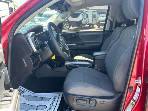 Used 2022 Toyota Tacoma SR5 image 15
