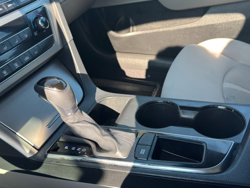 Used 2017 Hyundai Sonata SE image 28