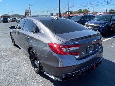 Used 2018 Honda Accord Sport image 5