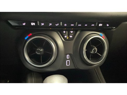 Used 2020 Chevrolet Blazer LT image 13