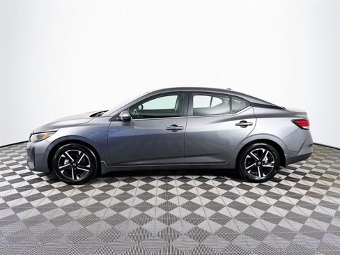 Certified 2025 Nissan Sentra SV image 5