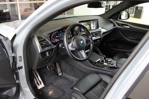 Used 2023 BMW X4 xDrive30i w/ M Sport Package image 15