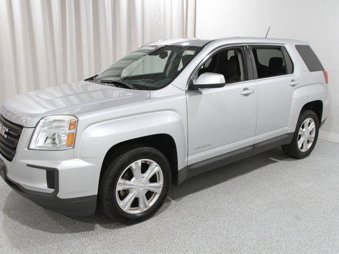 Used 2017 GMC Terrain SLE image 3