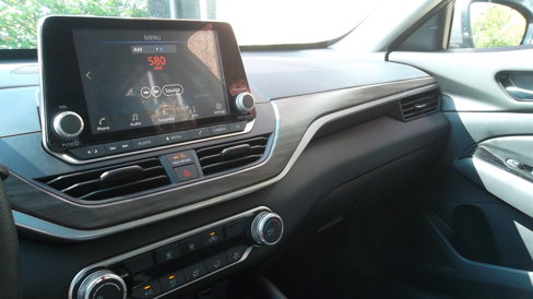 Used 2023 Nissan Altima 2.5 SV image 11