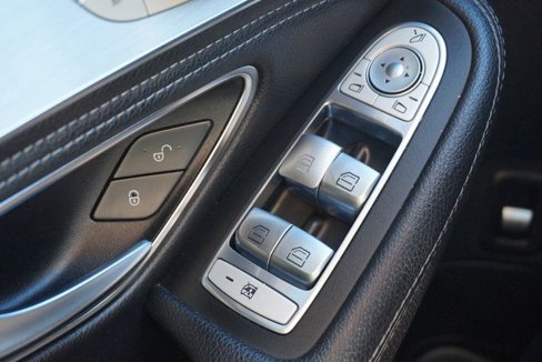 Used 2015 Mercedes-Benz C 300 4MATIC Sedan image 23
