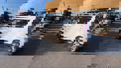 Used 2017 Kia Soul image 6