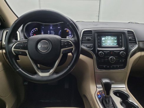 Used 2017 Jeep Grand Cherokee Laredo image 22
