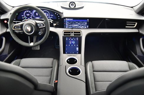 Certified 2025 Porsche Taycan 4S image 24