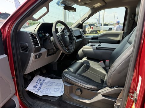 Used 2016 Ford F150 XLT image 12