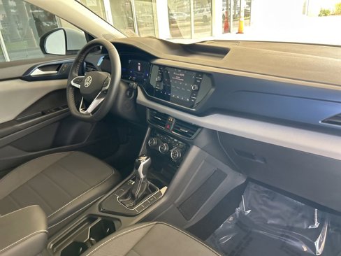 Used 2023 Volkswagen Taos SE image 20