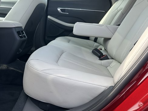 Used 2023 Hyundai Sonata Limited w/ Preferred Accessory Package image 22