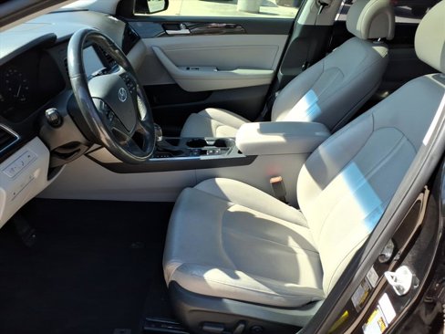 Used 2016 Hyundai Sonata Limited w/ Option Group 02 image 18