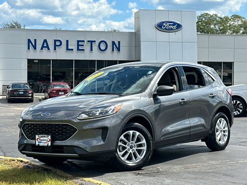 Certified 2022 Ford Escape SE image 2