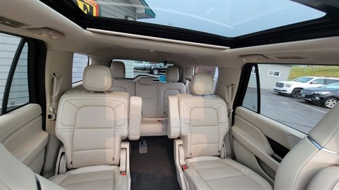 Used 2019 Lincoln Navigator Reserve image 44