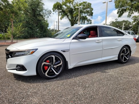 Used 2022 Honda Accord Sport image 2
