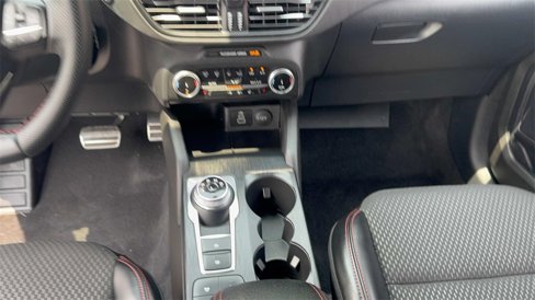 Used 2024 Ford Escape ST-Line image 18