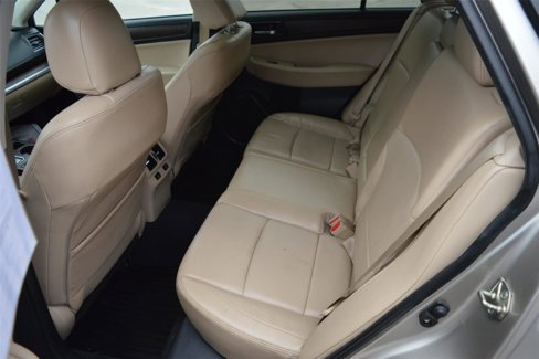 Used 2017 Subaru Outback 2.5i Limited image 11