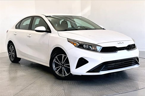 Used 2022 Kia Forte LXS image 11