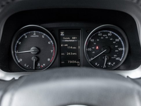 Used 2018 Toyota RAV4 XLE image 24
