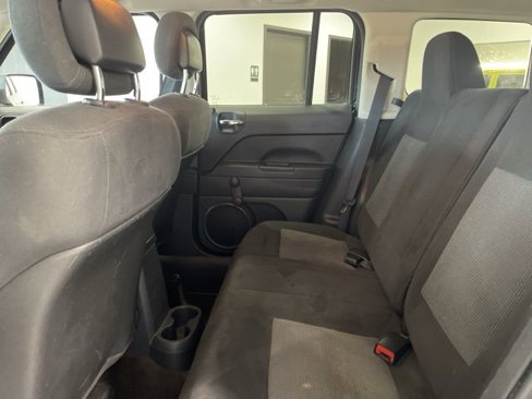 Used 2013 Jeep Patriot Sport image 18