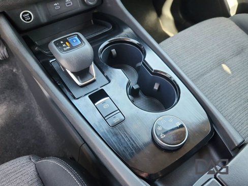 Used 2021 Nissan Rogue SV image 31