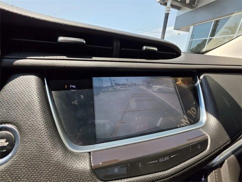 Used 2018 Cadillac XT5 Luxury image 19