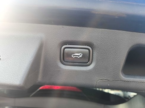 Used 2020 Hyundai Santa Fe SEL w/ Convenience + Premium Package image 23