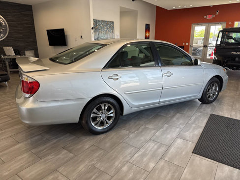 Used 2005 Toyota Camry LE image 9
