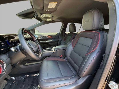 Used 2024 Chevrolet Equinox EV RS image 2