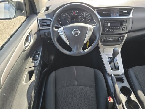 Used 2015 Nissan Sentra S image 27