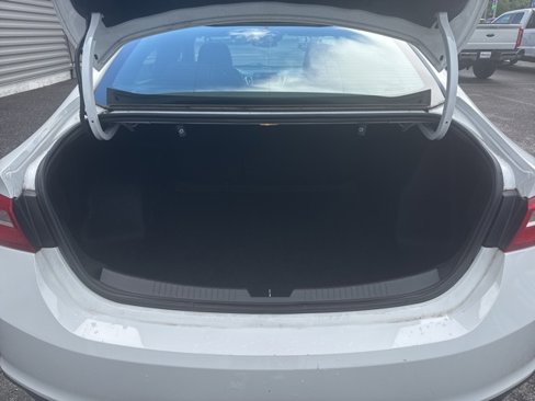 Used 2023 Chevrolet Malibu LT image 31
