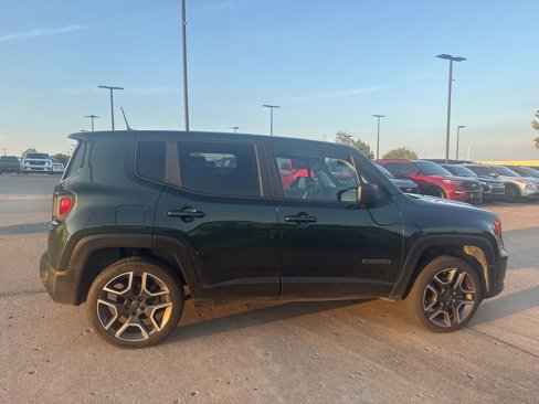 Used 2021 Jeep Renegade Sport image 4