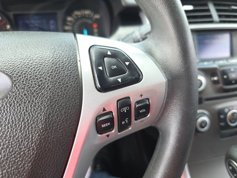 Used 2013 Ford Edge SE image 19