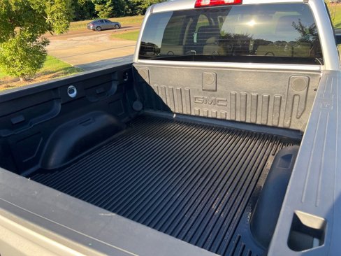 Used 2018 GMC Sierra 1500 SLT w/ Suspension Package, Off-Road image 19