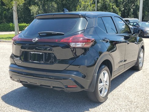 Certified 2024 Nissan Kicks S image 3