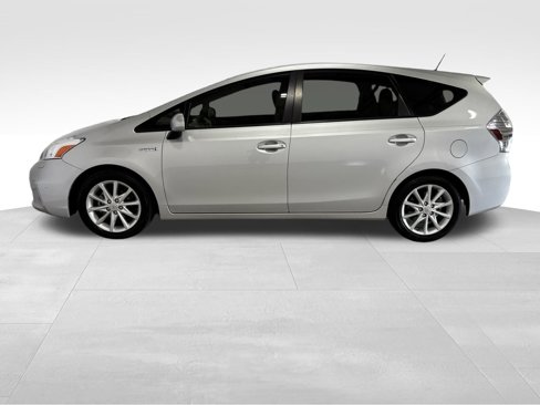 Used 2014 Toyota Prius V image 5