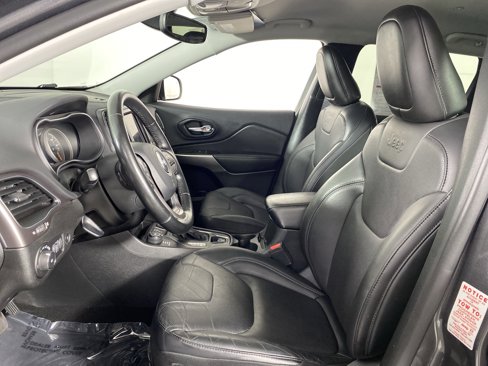 Used 2021 Jeep Cherokee Latitude Lux w/ Comfort/Convenience Group image 15