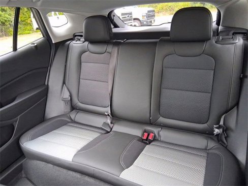 New 2026 Chevrolet Trax LT w/ Sunroof Package image 13