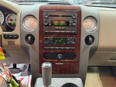 Used 2006 Ford F150 Lariat image 31