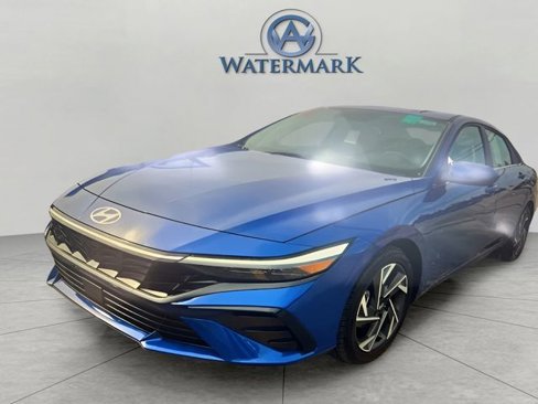 Used 2024 Hyundai Elantra SEL w/ Convenience Package image 1
