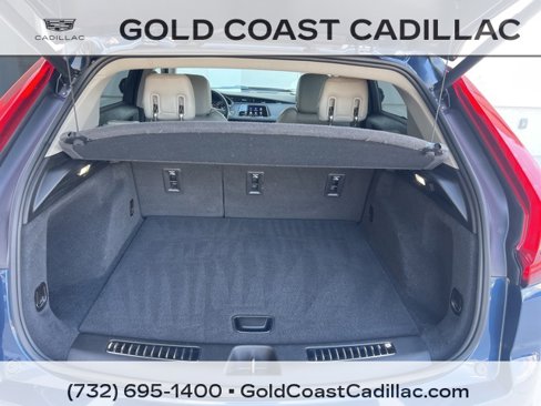Certified 2021 Cadillac XT4 Premium Luxury w/ Cold Weather Package image 11