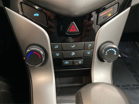 Used 2015 Chevrolet Cruze LT image 28