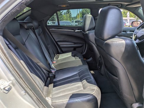 Used 2018 Chrysler 300 S w/ 300S Premium Group image 32