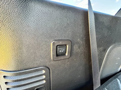 Used 2012 Ford Expedition Limited image 30